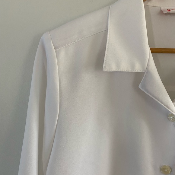 SOLD ELSEWHERE - Vintage white button-up blouse by Alia - Picture 4 of 6